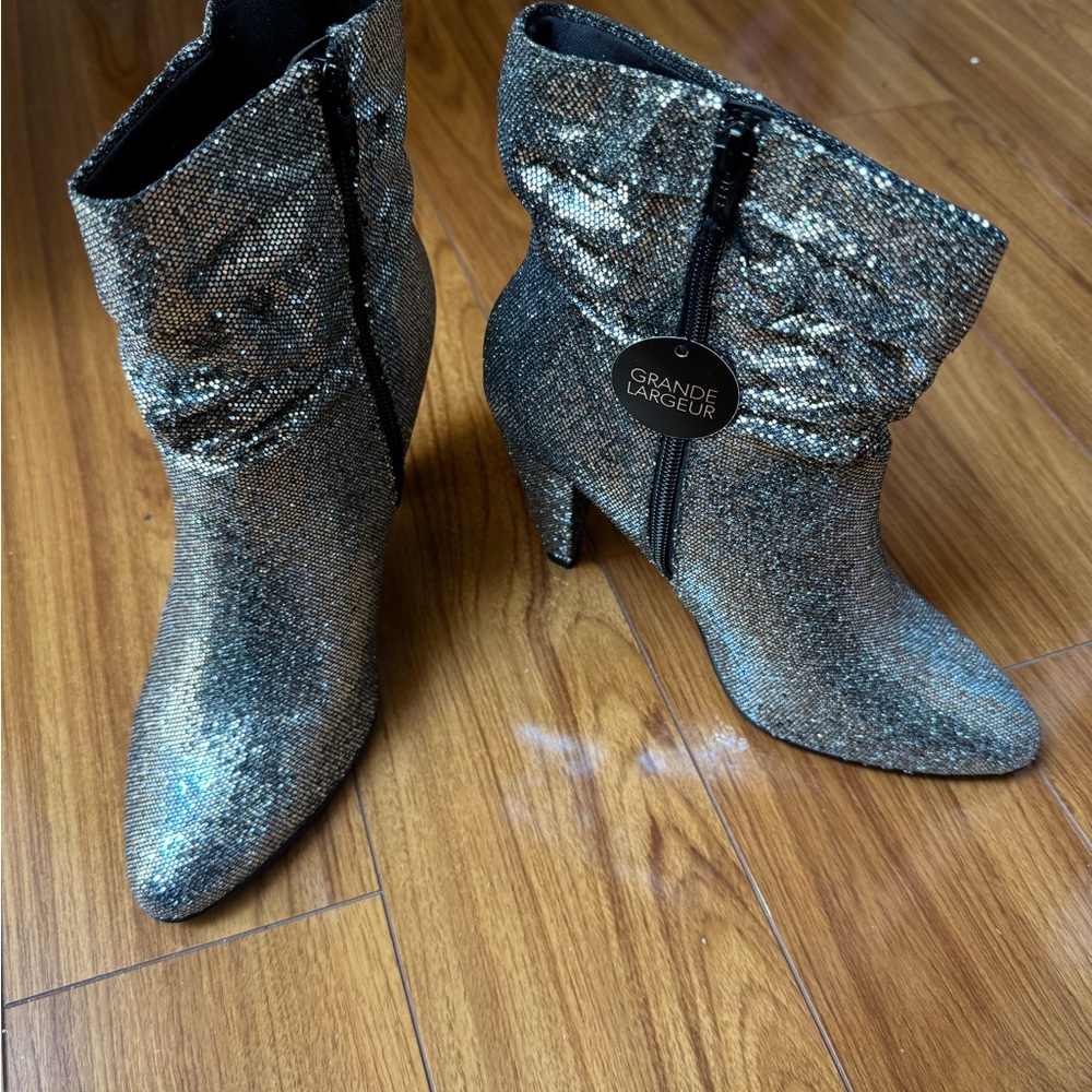 New Look Silver Heeled Boots with Glitter Finish - Picture 4 of 14